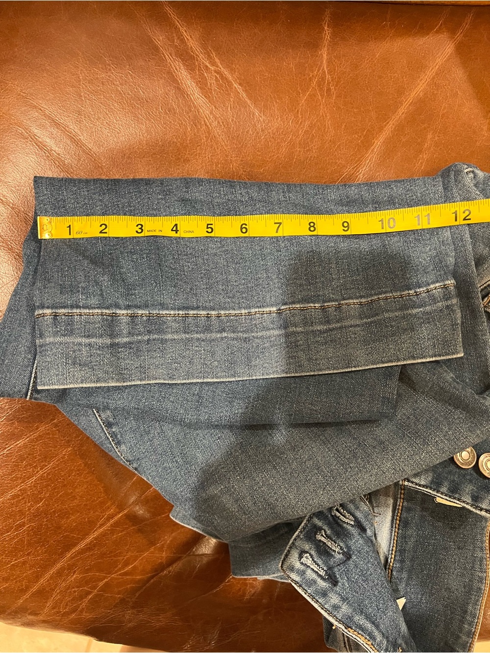 High-Waist Wide-Leg Women's Jeans in Dark Blue - Picture 13 of 15